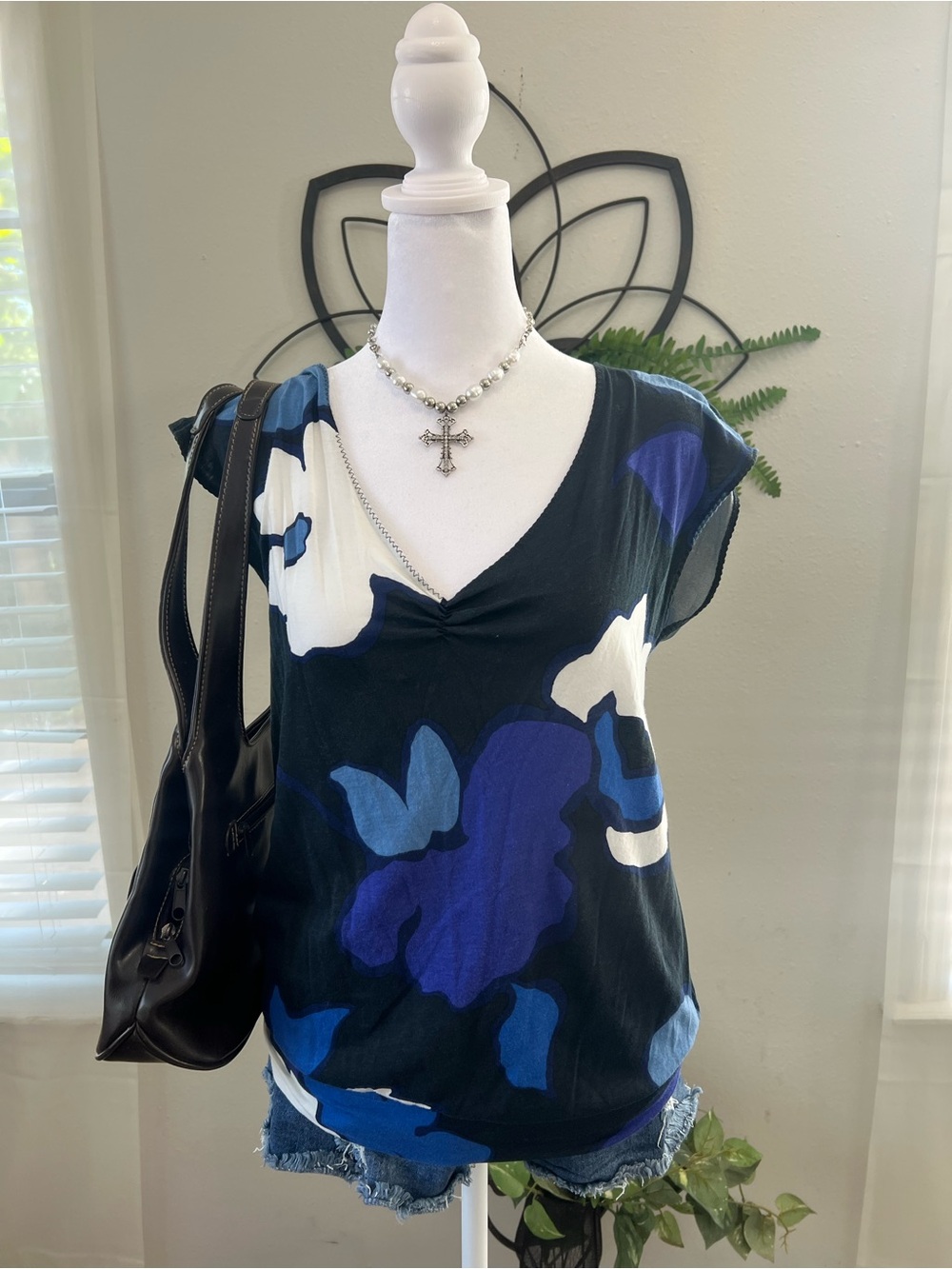 American Eagle Blue Floral V Neck Top Medium Y2K Soft Girl Cottagecore